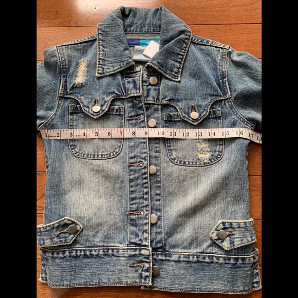 🔥Delias Factory Distressed Denim Jacket🔥 - Picture 5 of 8